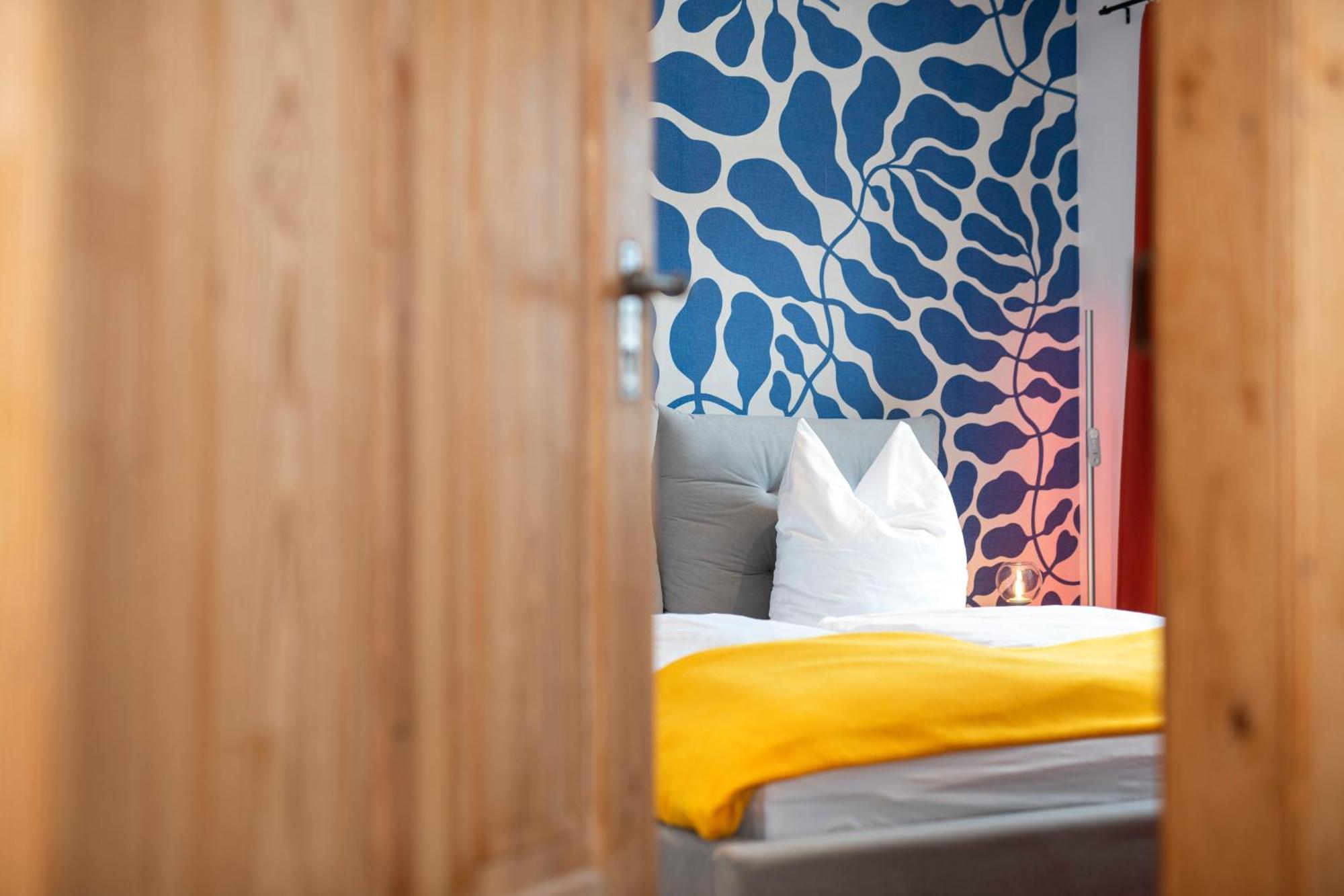 Bunter Hund Apartments - Zentrales Apartment, Parkplatz, Wintergarten, Kinderzimmer Ρότενμπουργκ  Εξωτερικό φωτογραφία